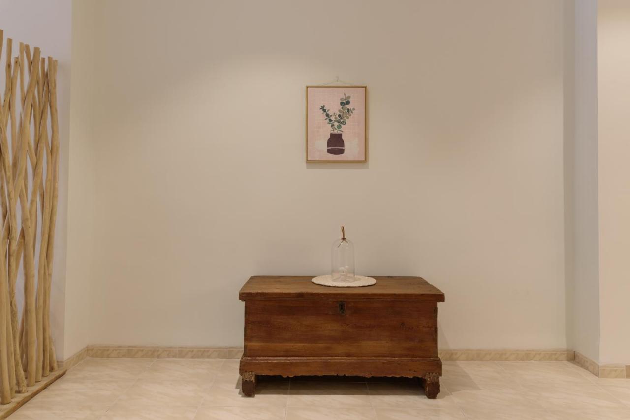 Hostal Beni Benicassim Bagian luar foto